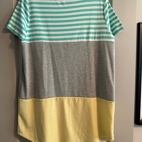 Reborn J Spring Block T Green White Yellow Relaxed Medium Super Soft EUC - Picture 3 of 5